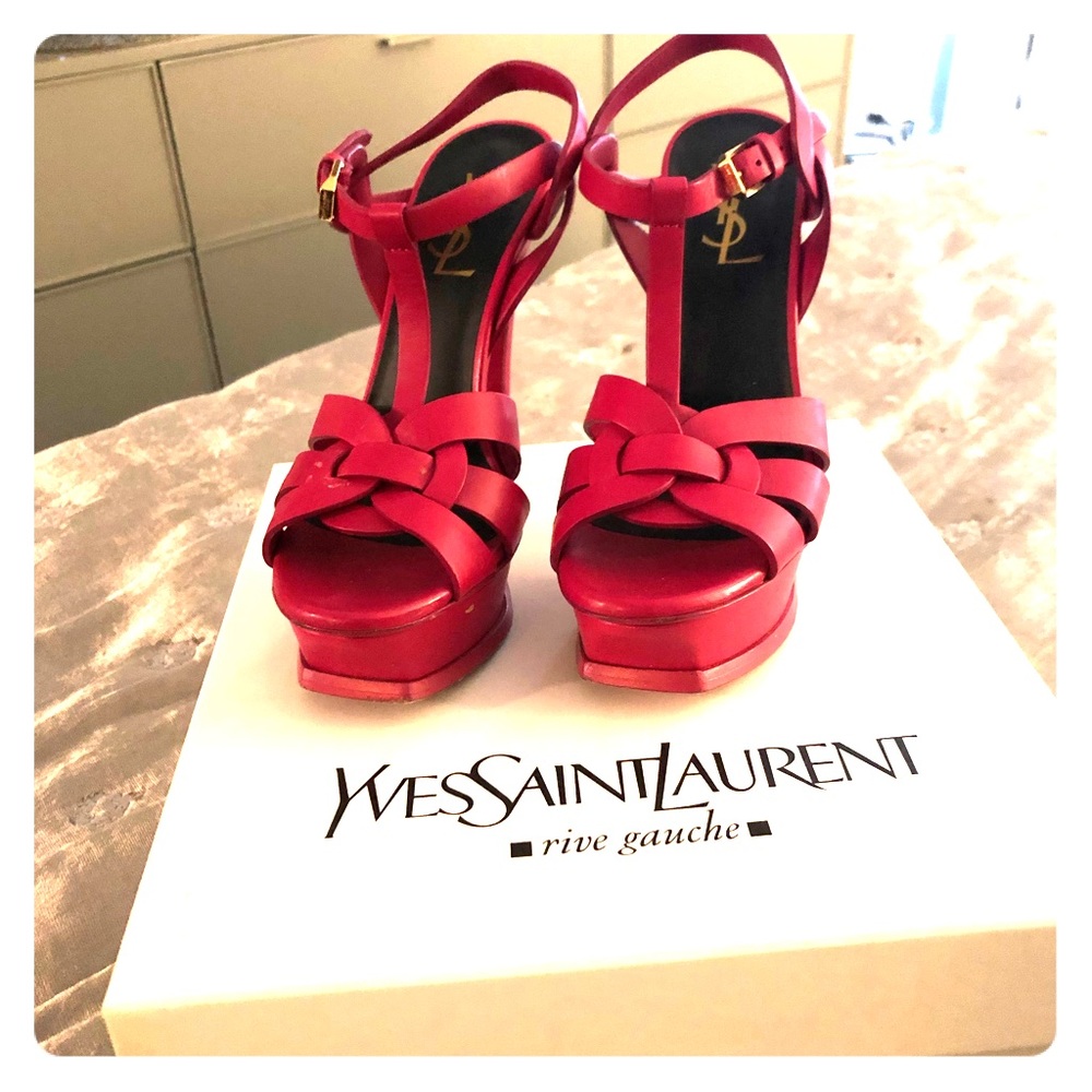 BEAUTIFUL YSL TRIBUTE TWO size 6.5 in fushia!!